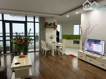 Cho thuê căn hộ chung cư Ct12 Văn Phú Hà Đông 160 m, 3PN 2WC, FULL nội thất