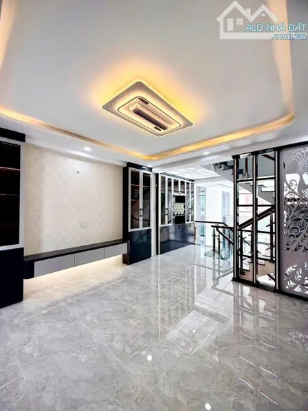 Kinh Dương Vương (hẻm xe tải 8m); DTSD 200m2; 5 tầng; tiện kinh doanh