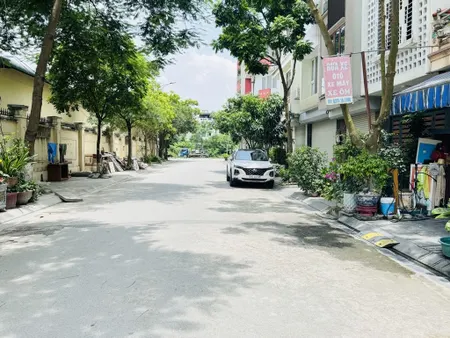 Bán nhà ngõ 165 Thanh Am 40m x 5T vỉa hè oto tránh kinh doanh giá nhỉnh 13 tỷ có tl. LH 0936123469