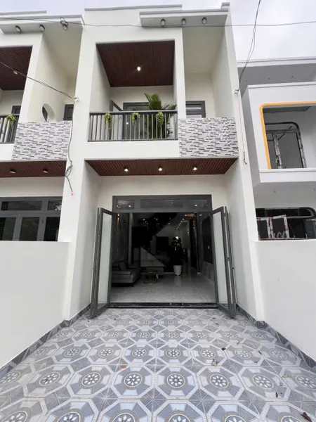 BÁN NHÀ LẦU MẶT TIỀN KINH DOANH BUÔN BÁN GẦN ỦY BAN PHƯỜNG TÂN TRIỀU, GIÁ CHỈ 2 TỶ 150 THƯƠNG LƯỢNG