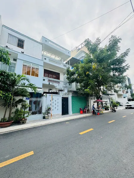 Bán nhà 80.2m² ngang 4m giá 15.5 tỷ Phường Tân Hưng