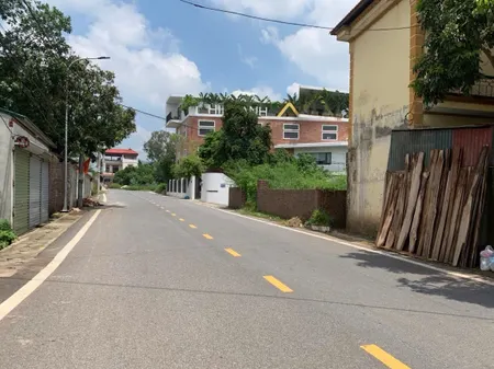 Bán Đất – Thanh Sơn (Xã Minh Phú – Sóc Sơn ) – 122m² – 2 ,32Tỷ – Full Thổ Cư – ÔTô Tránh.
+ Diện tích: 122m², full thổ cư, mặt tiền rộng 6,9m, vuông vắn, dễ thiết kế xây dựng.
+ Đường trước đất: 5m ,ô tô  tránh nhau thoải mái.
+ Vị trí: xung quanh nhiề