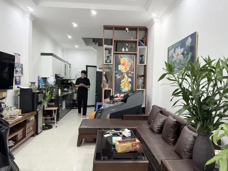 Giá Tốt. Bán Nhà Cổ Linh, Long Biên 43m2, 6T chỉ 8,45 tỷ (ô tô VF3 đỗ cửa)