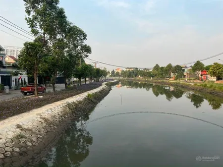Bán miếng đất 150m2(6x25m), đường nhựa 16m, đường thông thẳng ra quốc lộ 13, xe oto, xe container