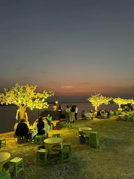 Duy nhất ! bán lô đất ngõ thông oto, qh mở đường rộng 8m, view sông hồng cầu nhật tân.
