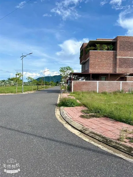 Bán lô biệt thư ven sông tắc , vĩnh thái tp nha trang