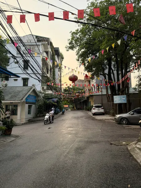 BÁN NHÀ PHỐ KẺ GIÀN 56M2, 3 TẦNG 3PN GẦN PHỐ NHỈNH 8 TỶ