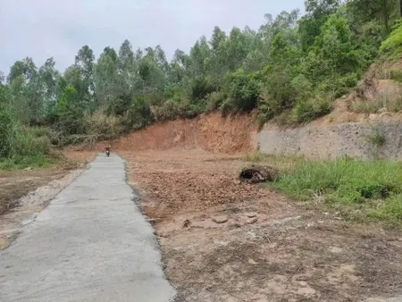 Chính chủ gửi bán lô đất tuyến 2 view hồ Hùng Thắng Hạ Long,cách mặt hồ 30m