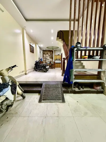Bán Nhà! Hào Nam,Dòng Tiền Đỉnh,Ngõ Nông,DT: 51m2 x 6Tầng,MT: 4.4m,Giá: 11.7 tỷ Đống Đa