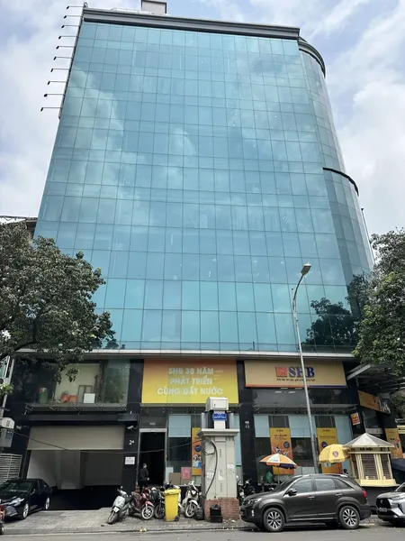 Bán toà văn phòng hạng B lô góc 2 mặt phố- Phố Huế- Đại Cồ Việt- 525m2- 12 tầng giá 5XX tỷ