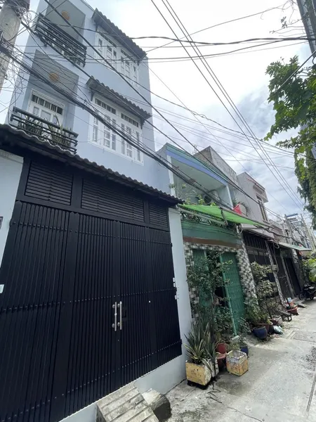 Bán nhà 2 tầng 40m2 (4x10), Hẻm xe hơi gần Lê Văn QUới, Miếu Gò XOài, chỉ hơn 4 tỷ