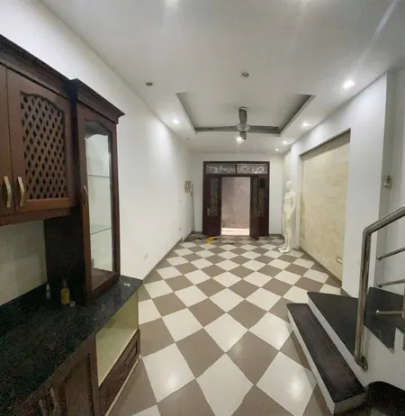 Cho thuê nhà ngõ Gốc Đề, Hai Bà Trưng 3.5 tầng, 33m2, 2 ngủ, 3 vệ sinh, 8.5 Triệu