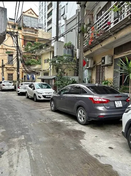 SIÊU HIẾM BÁN NHÀ NGỌC THỤY, LONG BIÊN, PHÂN LÔ QUÂN ĐỘI Chỉ Hơn 9 tỷ - 45m², 5 tầng, Gara, Ô tô tránh