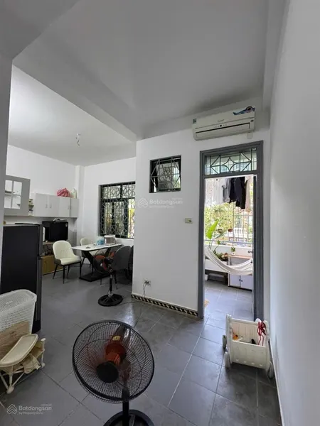 Chính chủ bán nhà chung cư xa la, cầu bươu, hà đông, hà nội lô góc toàn ánh sáng 70m2, giá 3,5 tỷ