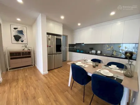 Tôi cần bán căn 72m, chung cư tsq euroland, mỗ lao, hà đông. giá hơn 5 tỷ. sẵn sổ, full nội thất