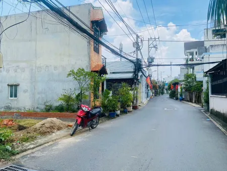 Bán đất mặt tiền hẻm 175 Tặng nhơn Phú quận 9