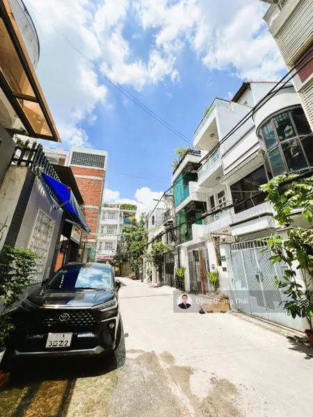 Giảm 500 triệu, hẻm xe hơi tránh Bùi Đình Túy - 4 tầng - 49m2 - Dân trí cao - 9.3 tỷ - Gấp bán
