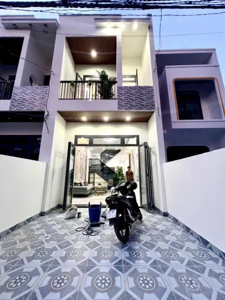 BÁN GẤP CĂN NHÀ 1 LẦU TẠI TRUNG TÂM PHƯỜNG VỚI GIÁ CHỈ TỪ 700 TRIỆU !!
