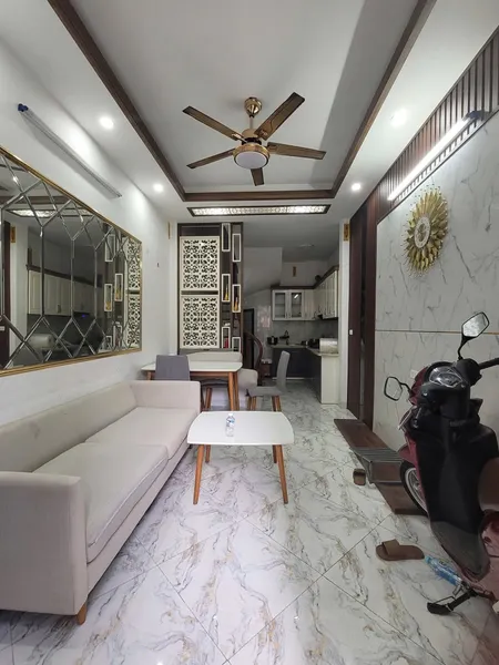 Cho thuê nhà Nguyễn Chính, Hoàng Mai 4 tầng x 30m2, 3 ngủ, 4 WC, 12 Triệu/th