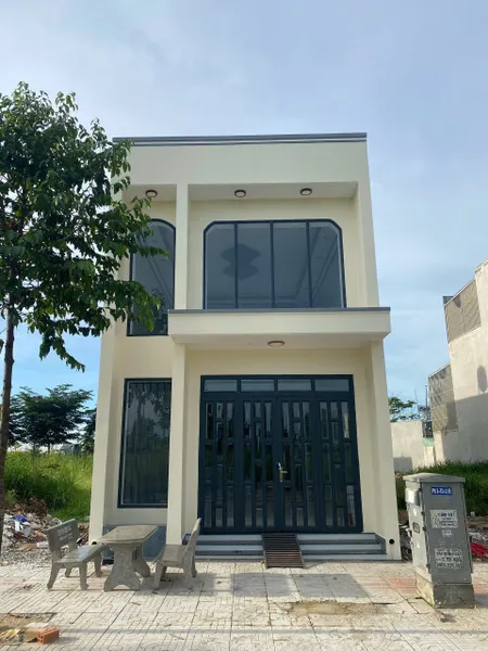 Cho thuê nhà nguyên căn 125m2 mới hoàn thiện, 4 PN- 4 WC khu Tái Định cư sân bay Long Thành