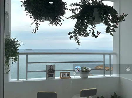 Căn hộ view biển trực diện full nội thất giá chỉ 4,09 tỷ