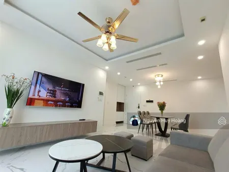 Chủ nhà gửi bán căn 3pn 105m2 9tỷ3 full nội thất tại sunshine city em hoàng 0879 169 ***