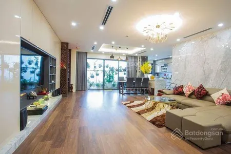 Chính chủ bán căn hh2 bắc hà lê văn lương 135m2, 3 ngủ full mới cao cấp giá tốt nhất thị trường