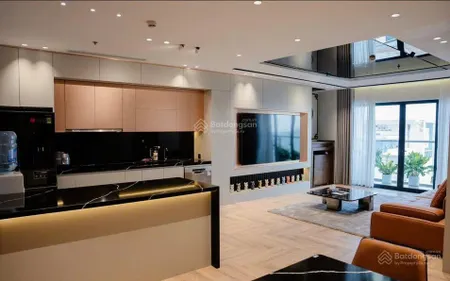Căn (98m 3 ngủ giá 9 tỷ) (148m2 3 ngủ giá 13 tỷ) golden palace 54 lê văn lương