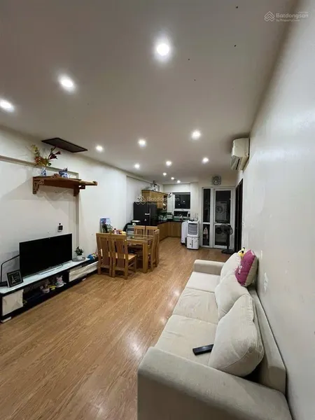 Bán nhanh! chung cư star tower 283 khương trung 80m lô góc tầng trung 2pn giá 6.65 tỷ có tl