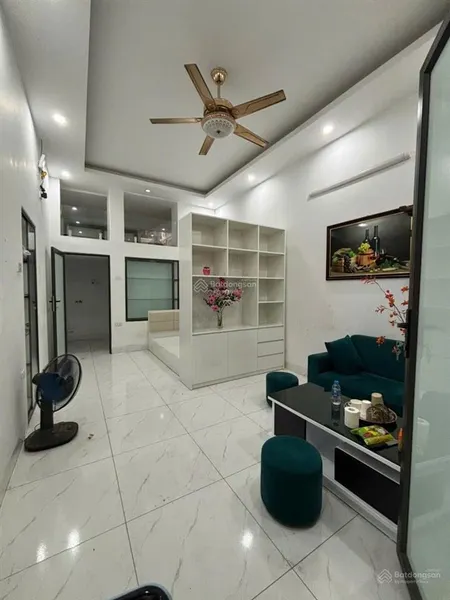 Bán tập thể tại trần hưng đạo, hai bà trưng, 2 phòng ngủ, sổ đỏ, giá 3 tỷ