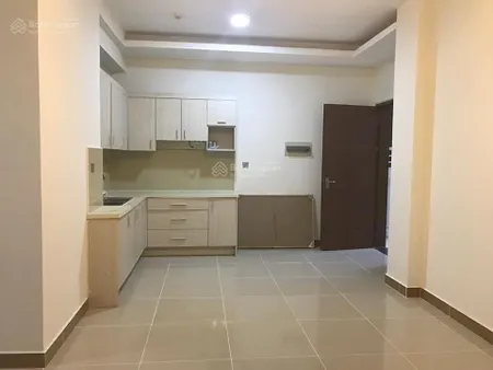 Bán căn hộ 161m2, 3pn, 4wc nhà trống, view sông, 3,9 tỷ. 0902 952 ***