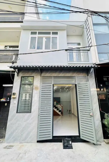 Nhà hẻm 6m, xe hơi quay đầu, 2 tầng kiên cố, ngay Vườn Lài, chỉ 5 tỷ 9, giá tốt