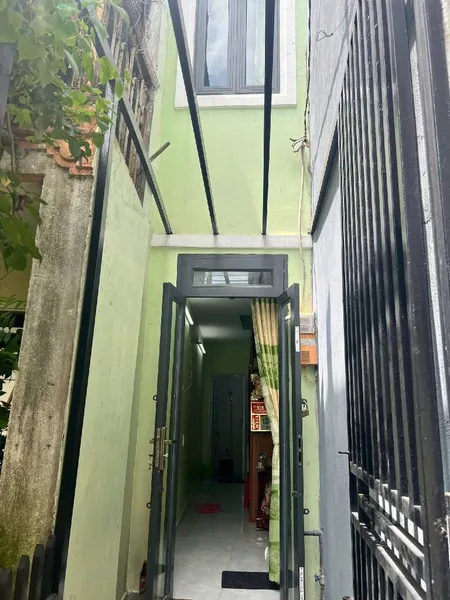 Bán nhà 13.5m² ngang 1.3m giá 1.85 tỷ Phường Phú Lâm