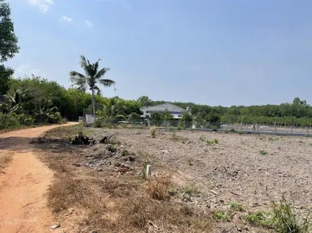 1,9ha đất xã thanh tuyền dầu tiếng ,256m mặt tiền, vào thổ cư ok.. giá 15 tỷ. 0936 419 ***