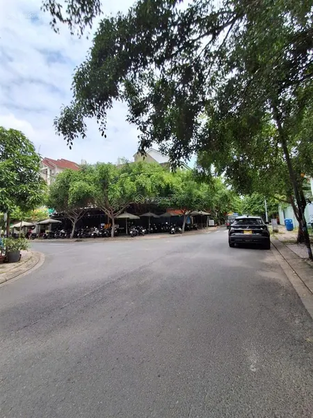 Bán đất lô góc 2 mặt tiền kinh doanh (6.2 x 17), đường nhựa 12m thông, lã xuân oai, 7ty hơn