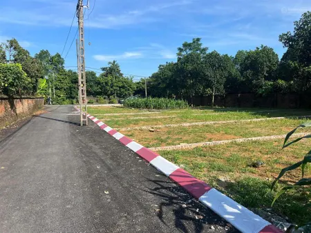 0975 897 *** bán lô đất tại cổ đông 111.2m2 tặng thêm 24m2, góc 2 mt tổng 20m, giá 2.67 tỷ