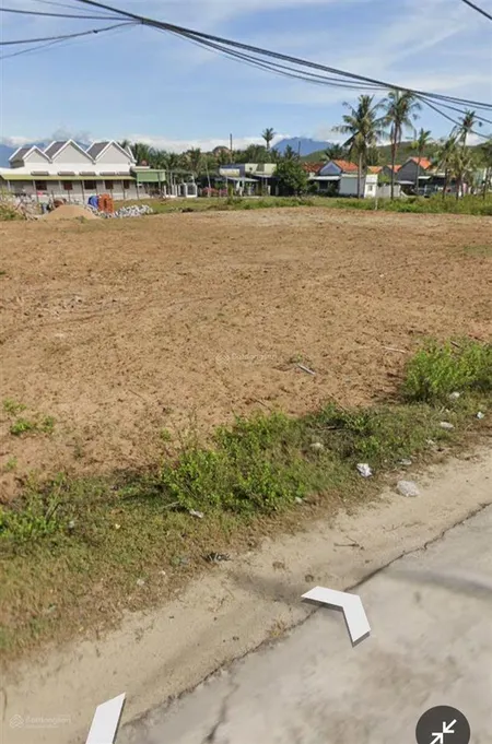 Cần bán lô đất thổ cư 3 mặt tiền sát biển tổ 9 đông cát