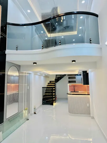 NHÀ MỚI 
NGANG 3 DÀI 10 4T 
CÓ 4 TỎI Q4