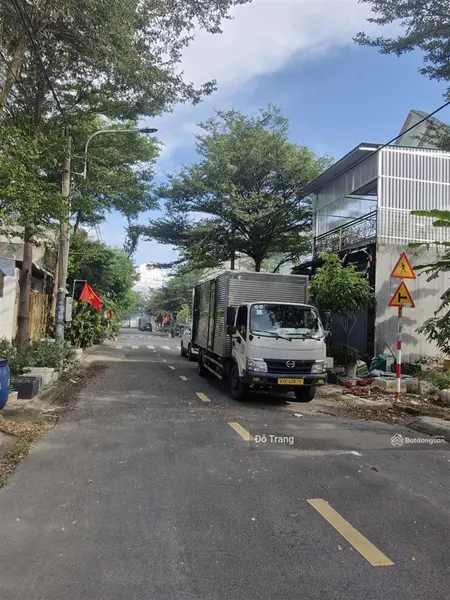 Đất khu dân cư đất mới 5x22m đường 12m