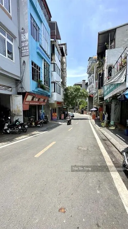 Hiếm ! bán nhà 7 tầng thang máy phố đội nhân ba đình, oto tránh, kinh doanh sầm uất, nhỉnh 17 tỷ