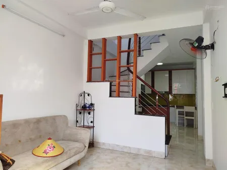 Nhà mới đức giang chỉ 4,x tỷ sở hữu ngay nhà riêng 3 tầng