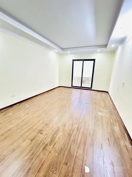 Bán nhà đẹp vương thừa vũ 50m2 6 tầng thang máy gara ô tô