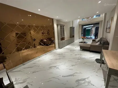 Mặt tiền đinh công tráng. chủ bán giá thấp hơn thị trường