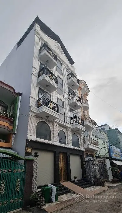 Bán nhà mặt tiền đường nhựa 8 kdc lý chiêu hoàng nhà mới 6 tầng dòng tiền khai thác tới 120 triệu