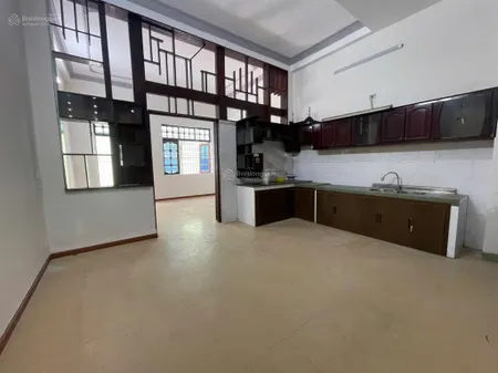 Nhà 4 tầng 2 mặt tiền nguyễn tất thành, gần với ông ích khiêm