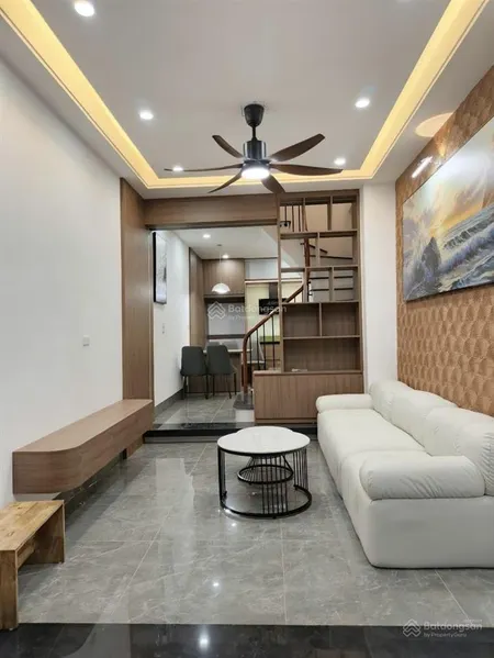 Chỉ 8 tỷ có ngay nhà 40m2 x 5 tầng, full nội thất ở ngay, phố thanh nhàn võ thị sáu hai bà trưng.