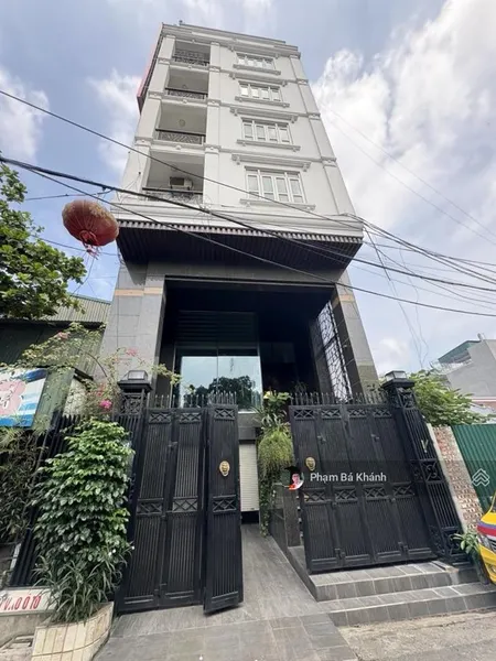 Bán nhà cự khối, long biên, ô tô tránh, kinh doanh, 135m2, 8 tầng, giá chào 29 tỷ có tl.