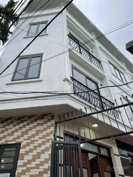 6,85 tỷ nhà xuân đỗ 48m2 5 tầng ngõ thông lô góc thoáng sáng
