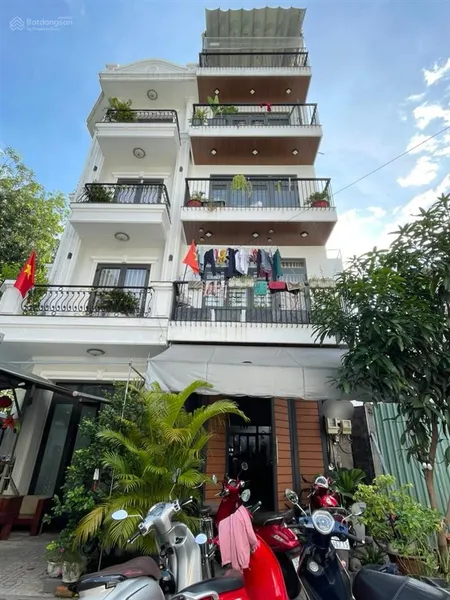 Siêu phẩm 5 tầng mới ngay khu tân quý đường 12m sát vách aeon mall chỉ 8tỷ8 tl