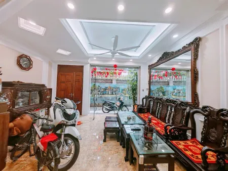 Bán nhà cầu giấy, ô tô đậu cửa, ảnh thật, 42m2, 6 tầng, mt 5,2m, giá nhỉnh 11 tỷ. nội thất 1,5 tỷ